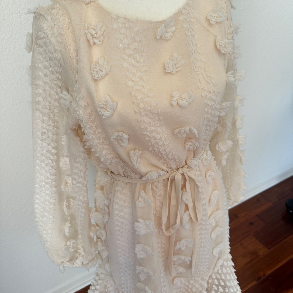 Pink Lily Cream Textured Dress - Picture 3 of 9